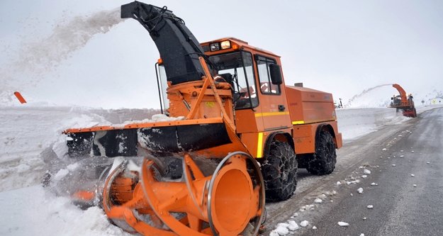 Büyükşehir Alanya’daki kar esaretine son verdi