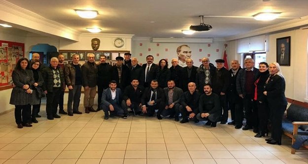 Çorbacı CHP’li eski ilçe başkanlarıyla buluştu