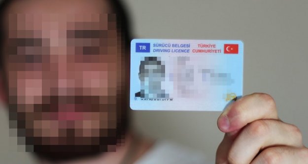Ehliyet değiştirmeye gitti ölü olduğunu öğrendi