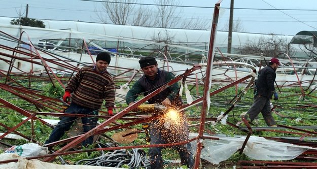 Hortum seralarla birlikte hayalleri de yıktı!