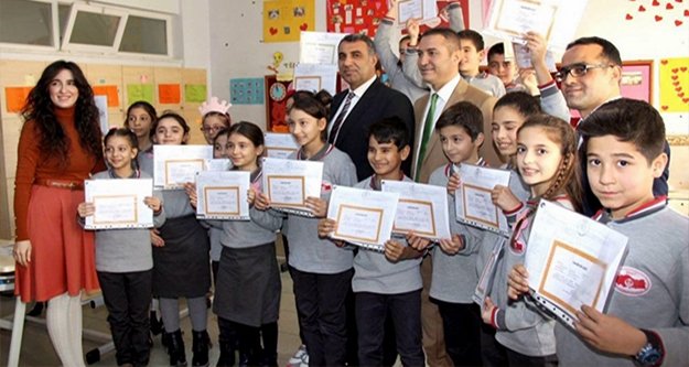 Hüseyin Er’den ailelere karne uyarısı