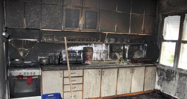 Mutfakta çıkan yangın yürekleri ağza getirdi