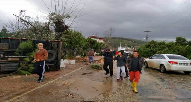 Önce denizde sonra karada hortum paniği!