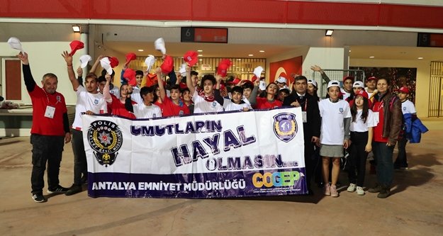Polisten ‘umutların hayal olmasın’ projesi