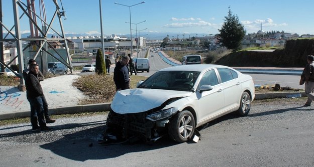 Yürekleri ağza getiren kaza: 3 kişi yaralandı
