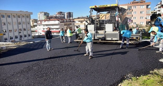 Alanya Belediyesi tatil bitmeden o yolu da düzeltti