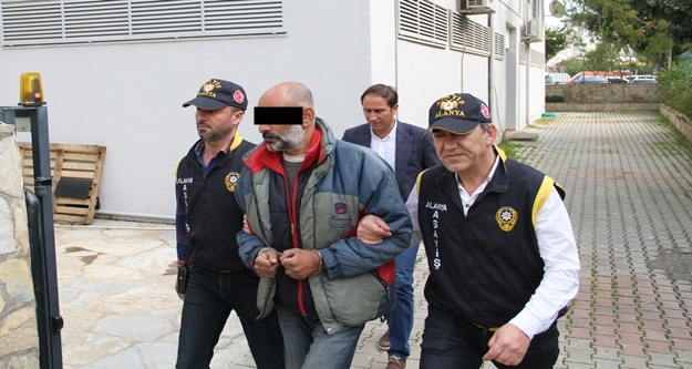 Alanya'da ev arkadaşını öldüren katil tutuklandı!