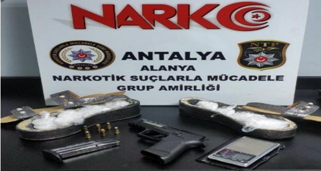 Alanya polisinden şok baskın! Ayakkabı tabanına gizlemişler