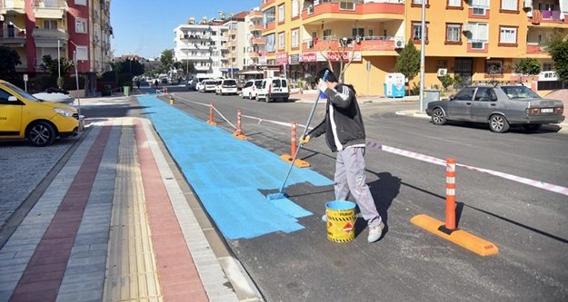 Alanya’daki bisiklet yollarındaki son rötuşlar yapılıyor
