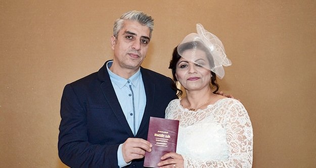 Alanyalı çiftler geleneği bozmadı!