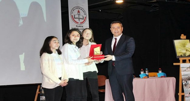 Alanyalı öğrenciler kıran kırana mücadele ettiler