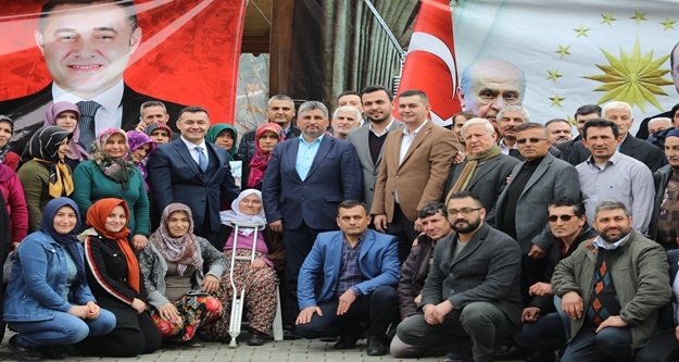 Başkan Yücel mahalle gezilerine başladı