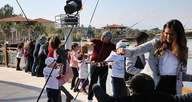 Balık tutmanın keyfini Expo'da yaşadılar
