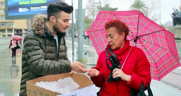 Genç youtuberdan ‘depozitolu poşet’ deneyi
