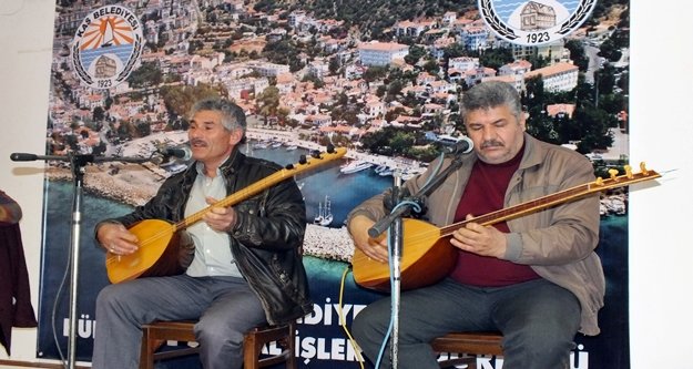 Halk sanatçıları Kültür Evi’nde buluştu