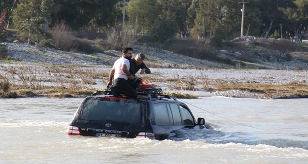 Hem mahsur kaldılar hem de poz verdiler