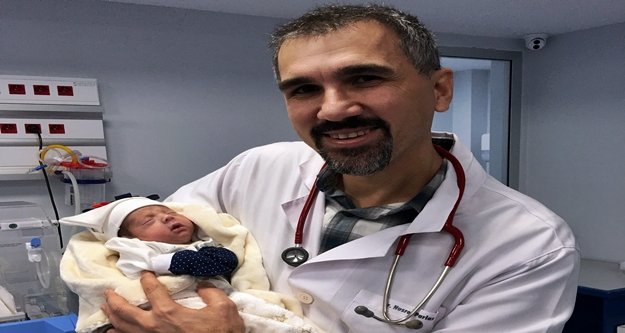 Parmak bebek yaşam savaşını kazandı!