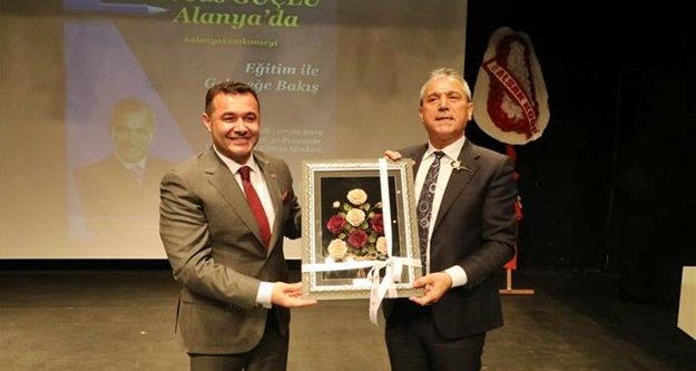 Ünlü eğitimci Abbas Güçlü Alanya'daydı