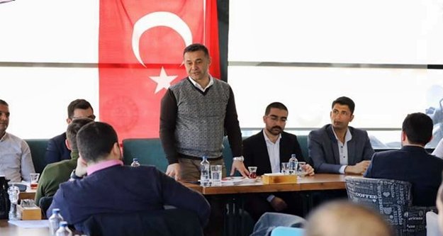 Yücel, Alanyalı gençlere projelerini anlattı