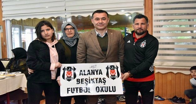Yücel Beşiktaşlılarla buluştu