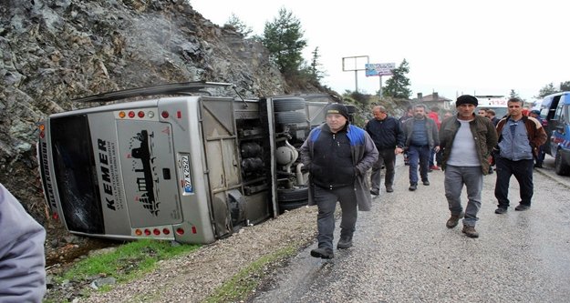 Yürekleri ağza getiren kazada 7 kişi yaralandı!