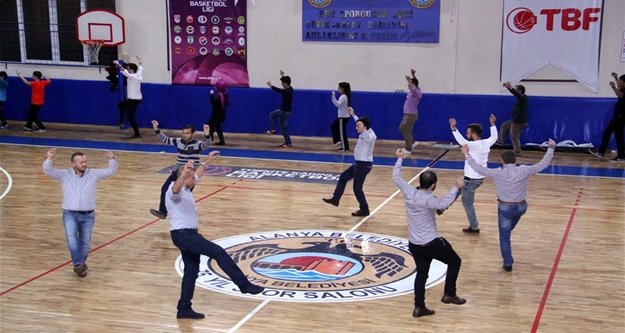 Zeybek kursları başlıyor