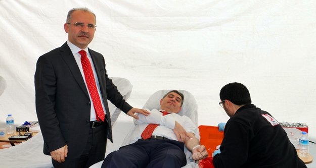 Adliyede kan bağışı