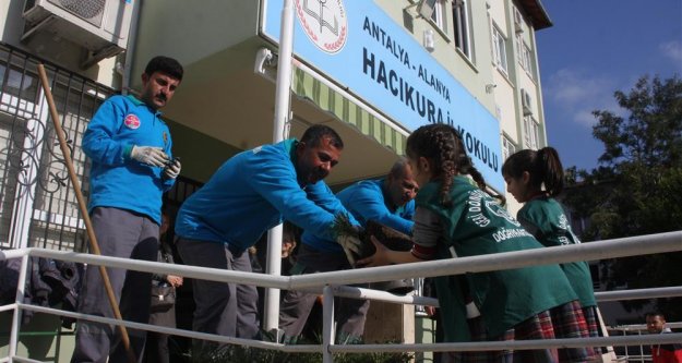 Alanya Belediyesi'nden Eko Okullara tam destek