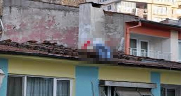 Alanya'da talihsiz olay: Çatı tamiri yaparken düşen adam ağır yaralandı!