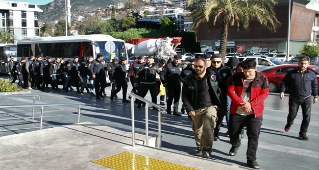 Alanya’daki dev torbacı operasyonuna 16 tutuklama!