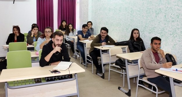 ASMEK kampüse girdi