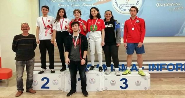 Belediyesporlu eskrimcilerden 6 madalyalı zafer