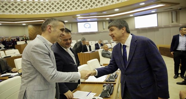 Büyükşehir dönemin son toplantısını yaptı