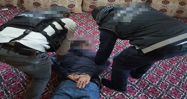 Polisten sahte içki ve cinsel içerikli ürün baskını!