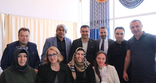 Yücel Alanya’daki diş hekimleriyle buluştu