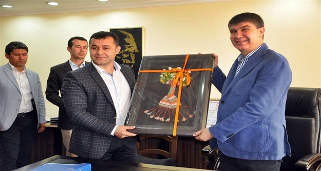 'Yücel'le Alanyamız, Türel'le Antalyamız kazanır'