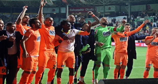 Alanyaspor'un Fener bayramı