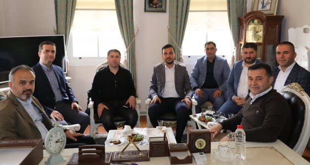 Başkan  Yücel'in Bursalı konuğu