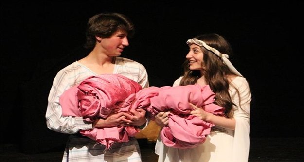 Liseler arası tiyatro şenliği seyircisiyle buluşmaya hazırlanıyor