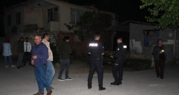 Metruk binada ölü bulundu