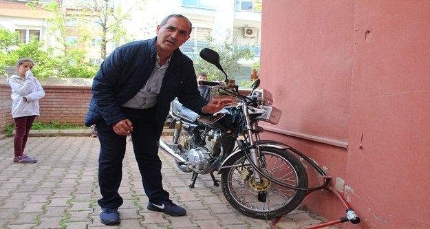 Motosiklet hırsızlığı kamerada