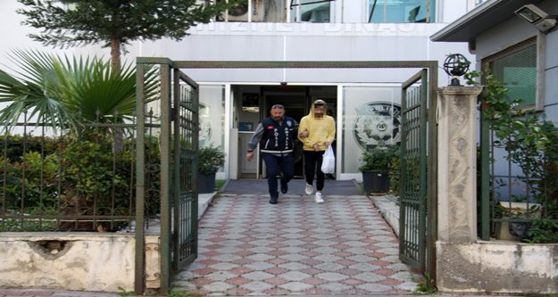 Ucuz araç satma vaadiyle dolandırdılar