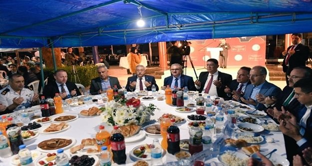 AESOB’dan bin 400 kişilik iftar