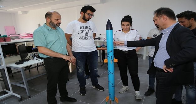 ALKÜ öğrencileri uydu ayrılma sistemli roket yaptı