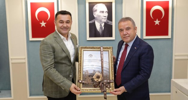 Böcek'ten Yücel'e: Alanya'ya ne söz verdiysem yerine getireceğim!