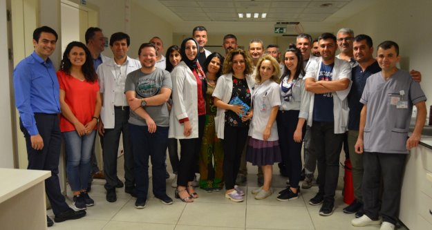 Hastane çalışanları bayramlaştı