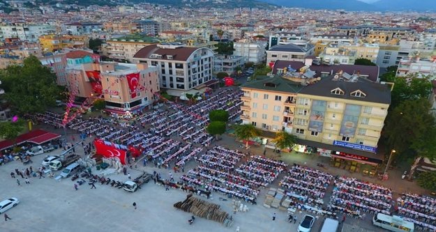 MHP, Alanya'yı iftarda buluşturdu
