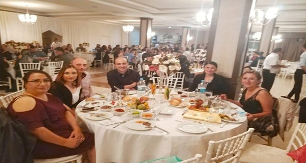 Sağlık çalışanları hemşireler gecesinde bir araya geldi