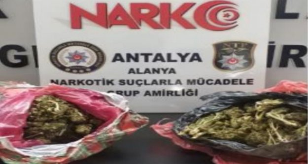Yabancı uyruklu şahıstan uyuşturucu çıktı