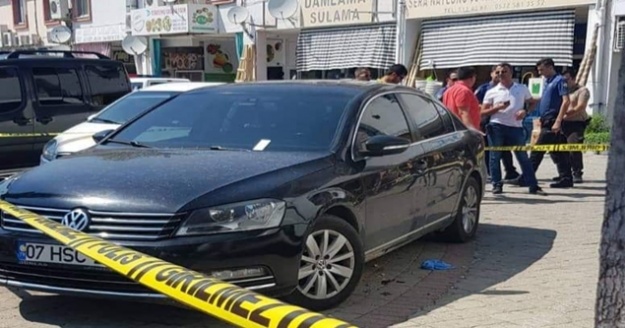 Alanya'da alacak verecek kavgasında kan aktı